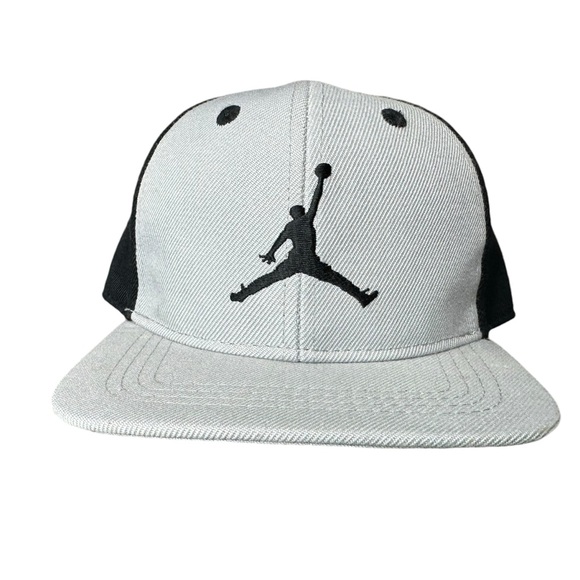 Nike Air Jordan Infant Cap‎ Hat Black Gray Strapback Flatbill Jumpman - Picture 1 of 7